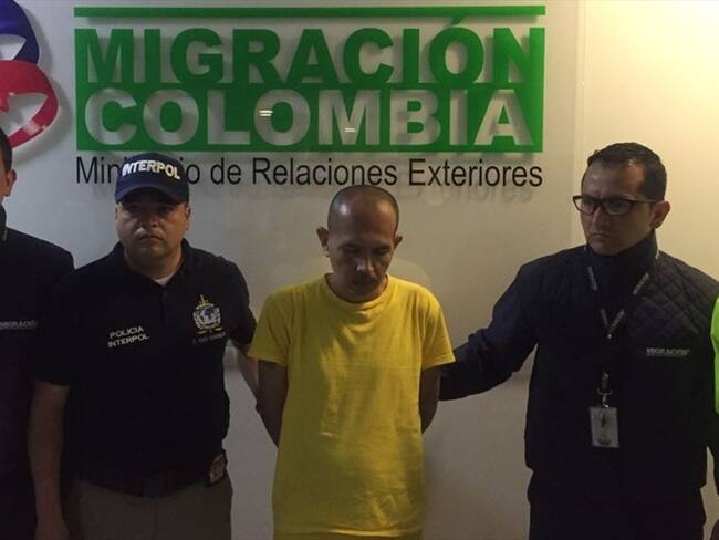 Llega a Colombia &quot;Lobo Feroz&quot;, presunto violador de 276 niños extraditado por Venezuela. Foto: Migración Colombia