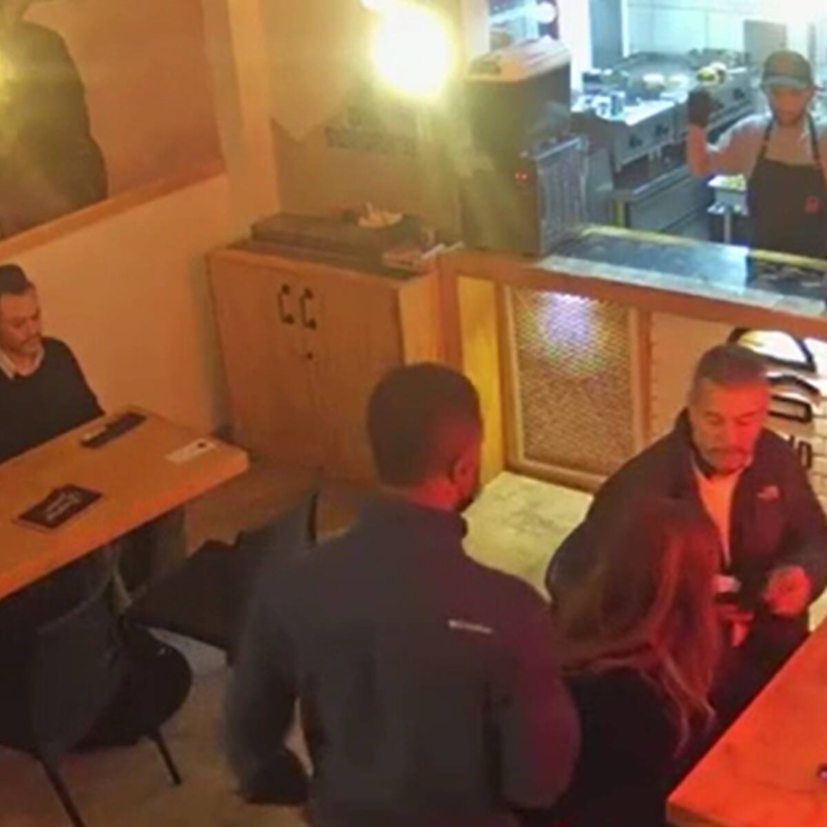 VIDEO: Así quedó registrado hurto masivo en restaurante del norte de Bogotá
