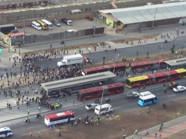 Protestas en Transmilenio. Foto: Colprensa