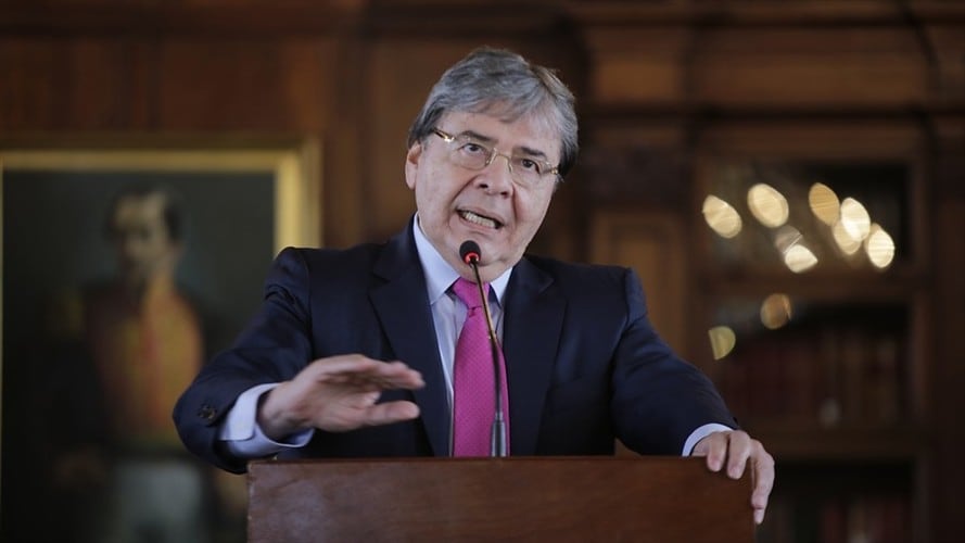 Se desató una controversia tras el anuncio del canciller Carlos Holmes Trujillo de ser candidato presidencial en 2022. Foto: Colprensa