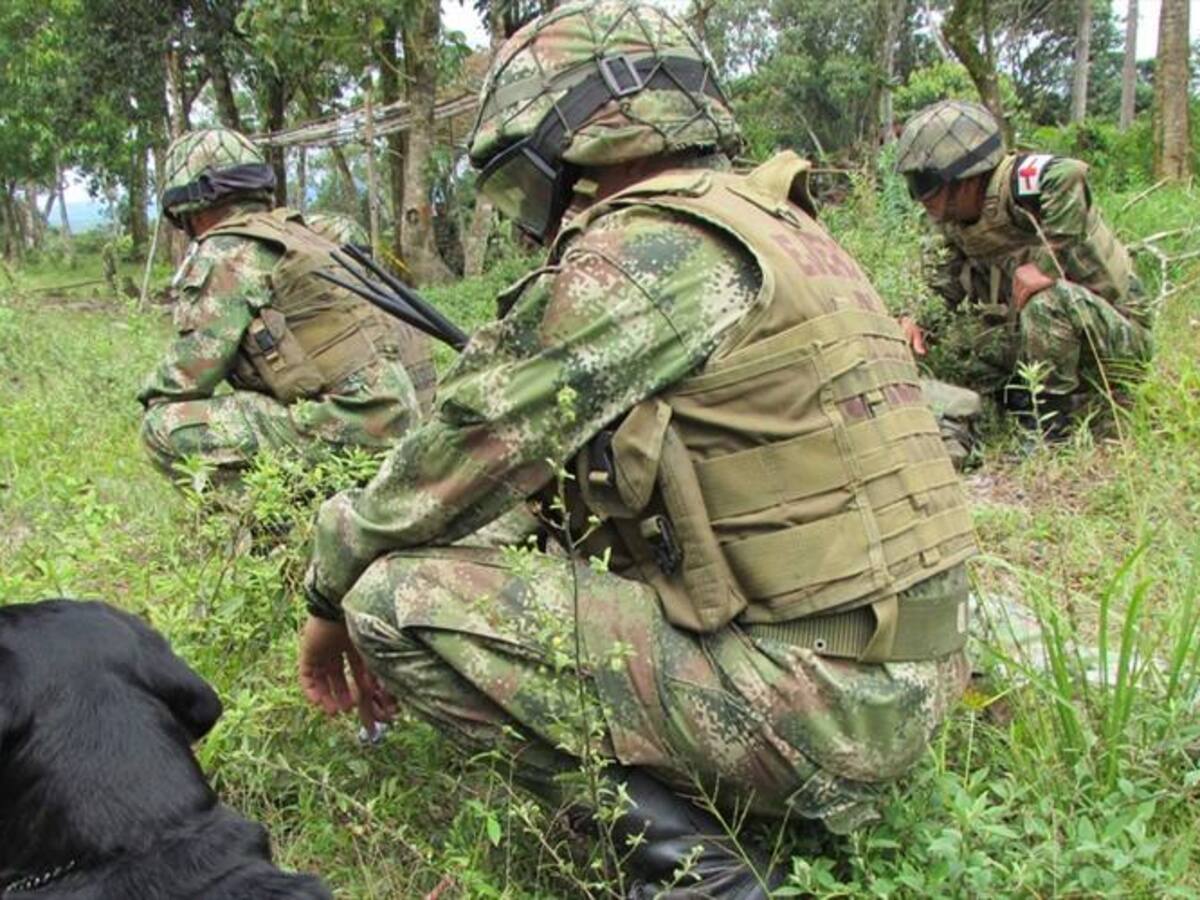 Cinco soldados resultaron heridos en combates en el sur del Cauca