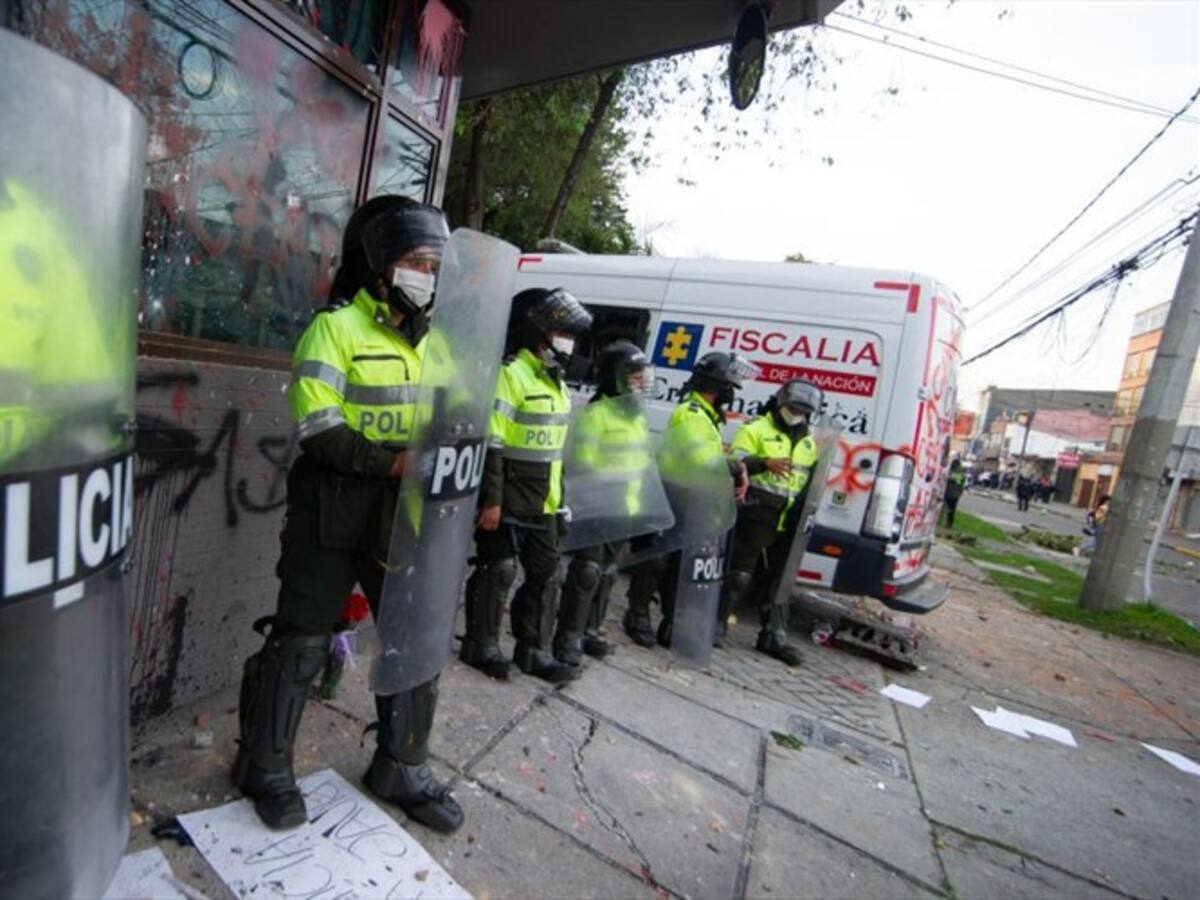 Trece personas han fallecido durante las protestas en Bogotá