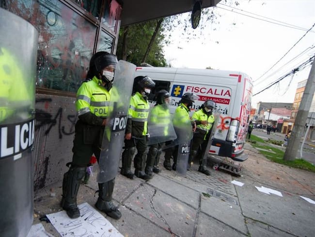 Trece personas han fallecido durante las protestas en Bogotá. Foto: Getty Images / SEBASTIÁN BARROS