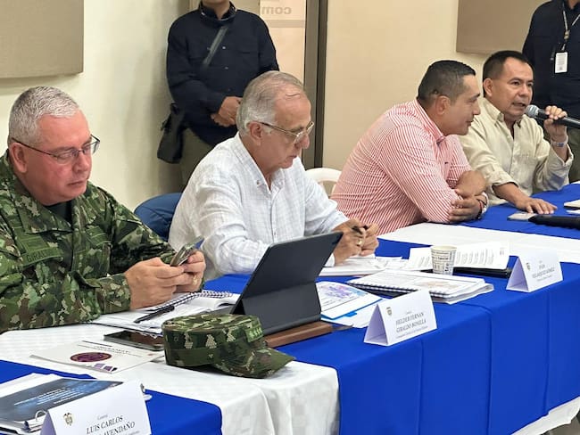 El ministro de defensa lideró el consejo de  seguridad en el Cauca.  Crédito: Alcaldía de Santander de Quilichao.