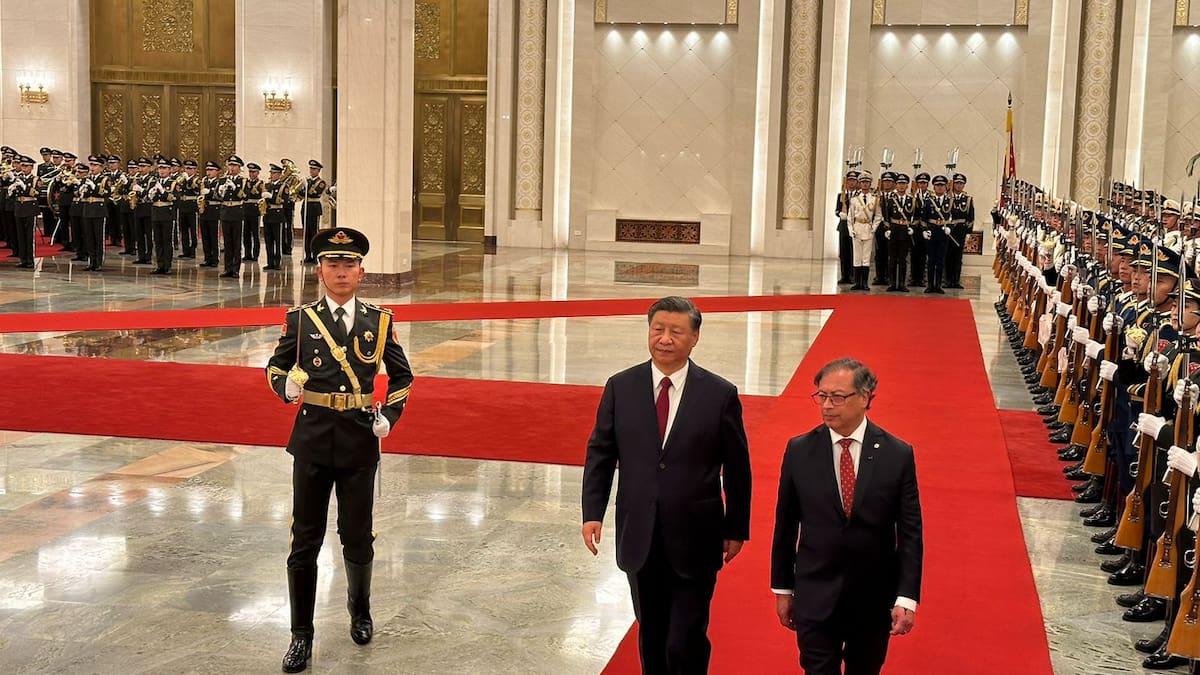 Petro se reunió con Xi Jinping: relaciones económicas y la paz, los temas de conversación
