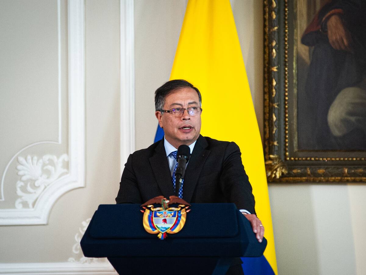 “Un modelo limitado”: ex viceministro Germán Escobar sobre modelo de salud de Petro