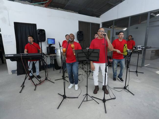 'Son de Villa', la orquesta conformada por personas de la cárcel Villahermosa, se presentará en la Feria de Cali