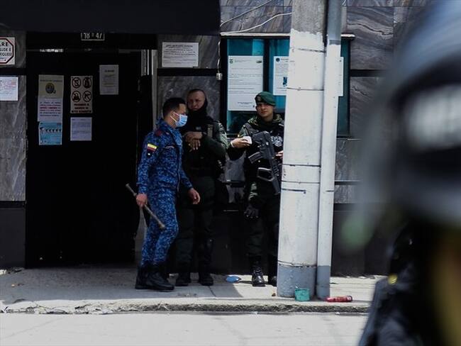 En menos de dos meses, se pasó de tener 12 casos en las URI y estaciones de Policía a 396 contagiados. Foto: Colprensa