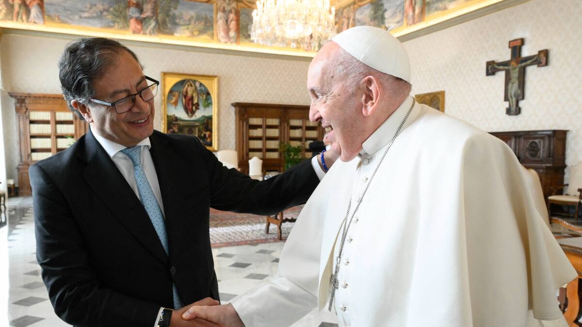 Papa Francisco y presidente Gustavo Petro se reunieron en el Vaticano: paz, tema central