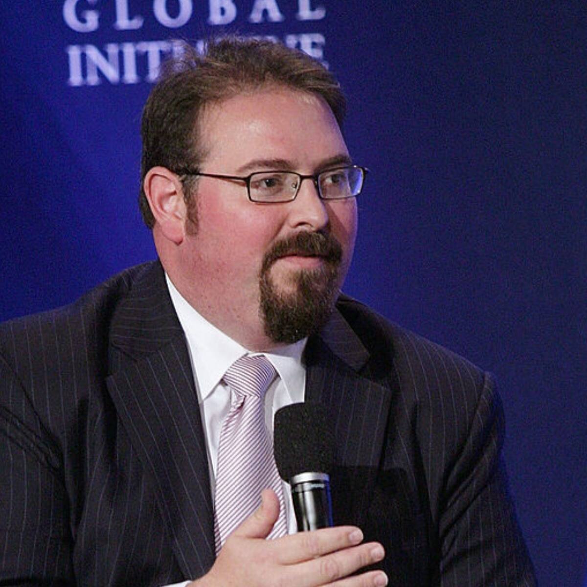 “No pueden viajar, cometer delitos sexuales y quedar en impunidad”: Luis CdeBaca