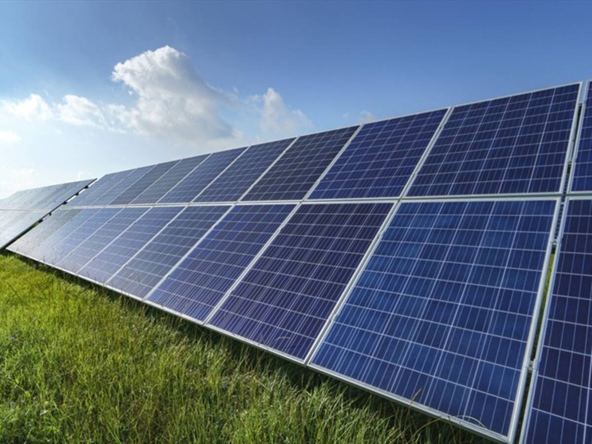 Colombiano factura más de cuatro millones de dólares al mes con paneles solares