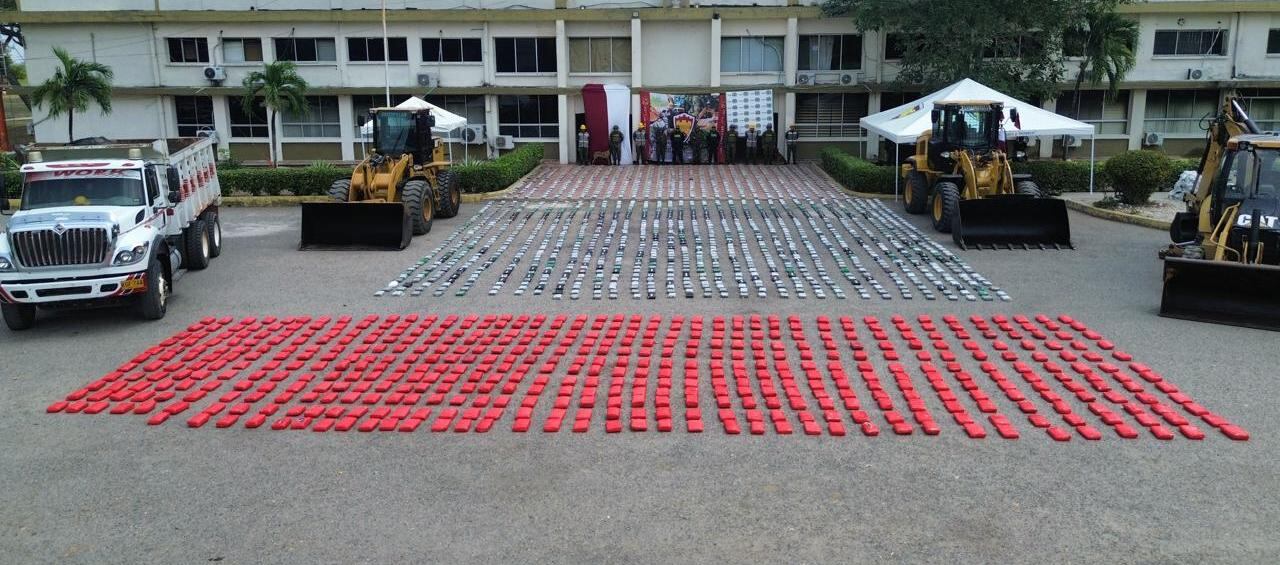 Ejército incautó más de 2 toneladas de cocaína del Clan del Golfo en Juan de Acosta, Atlántico. Foto: Ejército Nacional