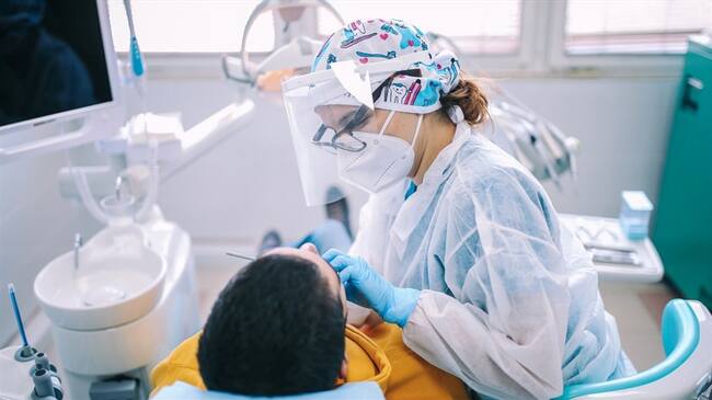 Este 3 de octubre se conmemora en Colombia y Latinoamérica el Día del Odontólogo. Foto: Getty Images