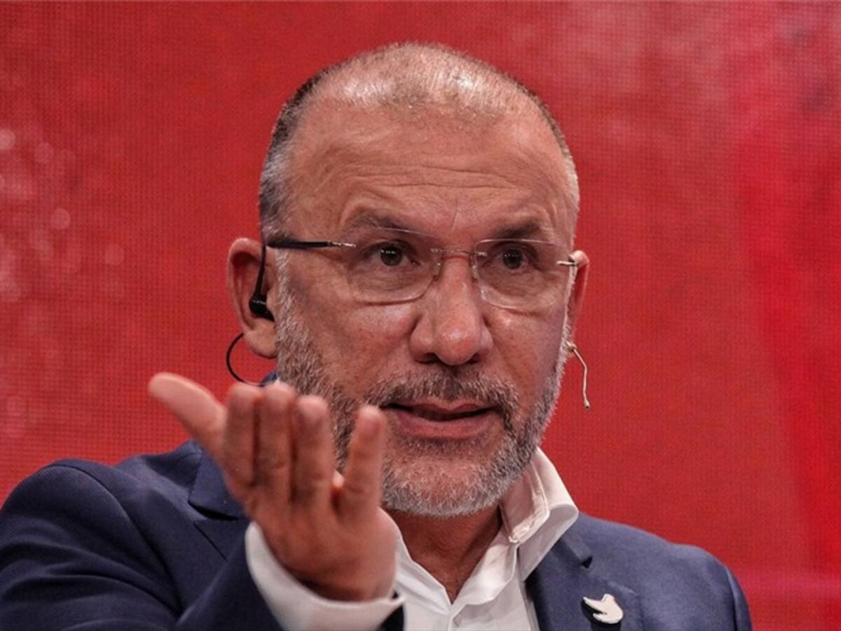 Ojalá la mayoría de las 16 curules sea ocupada por víctimas de Farc: Roy Barreras