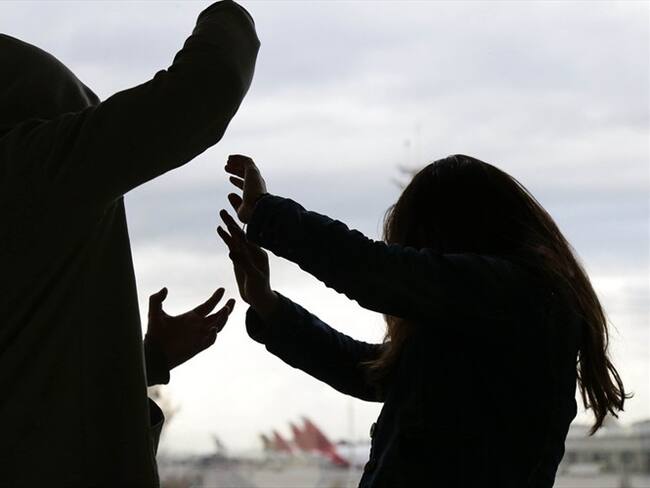 Mujer denuncia ser víctima de agresión física por hijo del director de revista Congreso