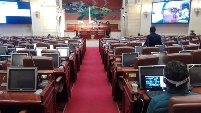 Comisión de Ética de la Cámara tramitará queja contra representantes que sesionaron presencialmente. Foto: Colprensa