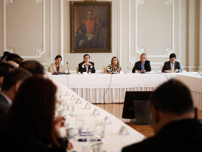 Gremios y Gobierno evalúan situación de seguridad en el país para reactivación económica. Foto: Presidencia.