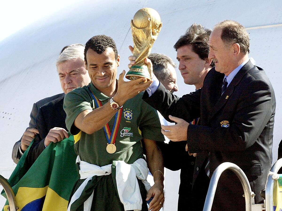 Daniel Muñoz es un grandísimo jugador: ‘Cafú’ sobre el lateral derecho de la Selección Colombia