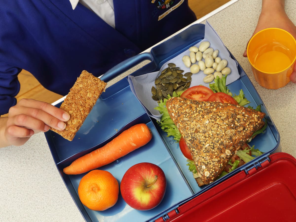 Más de 3,5 millones de niños y adolescentes podrían quedar sin comida del PAE por falta de recursos