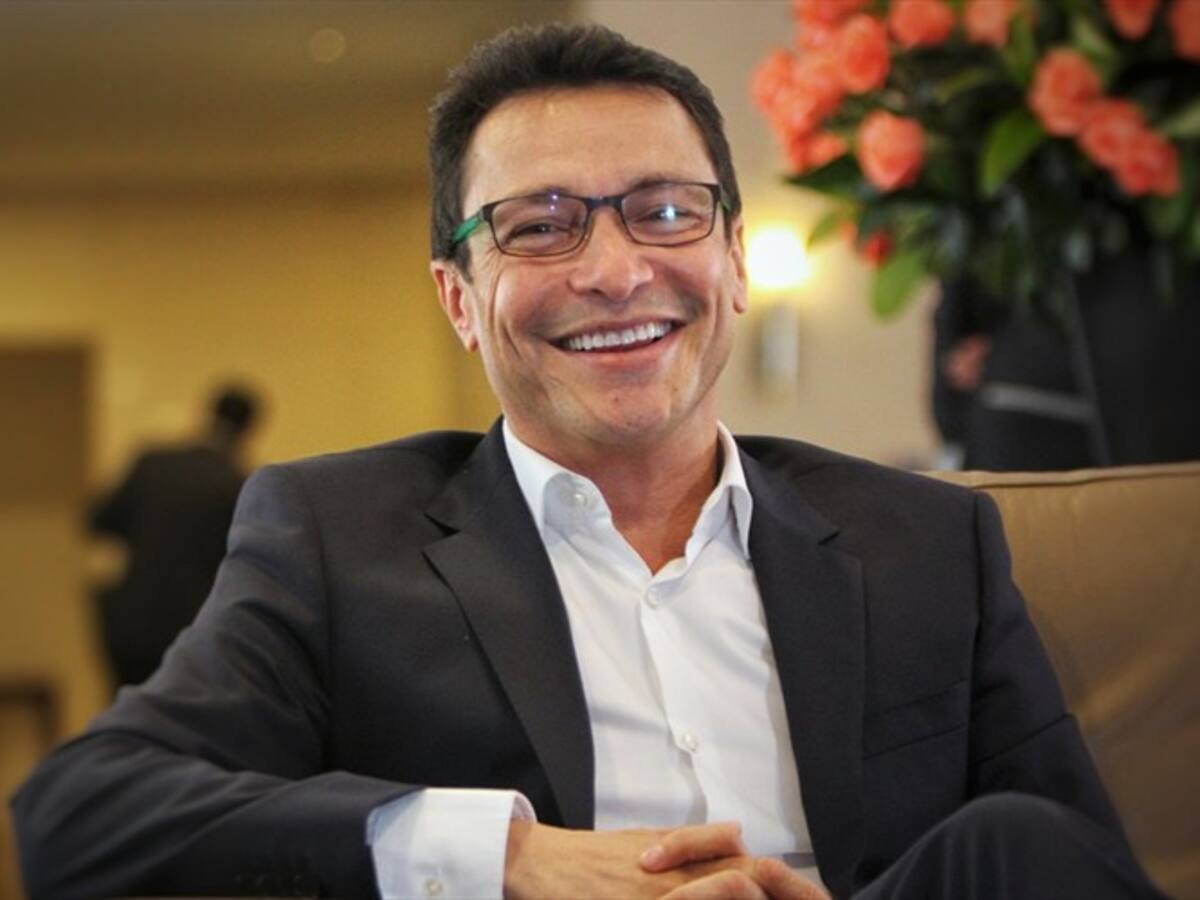 Fiscalía revoca restricción para salir del país a Carlos Caicedo