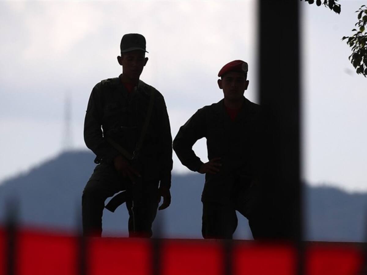 Fuerza Armada de Venezuela destruye campamento de minería ilegal en región amazónica