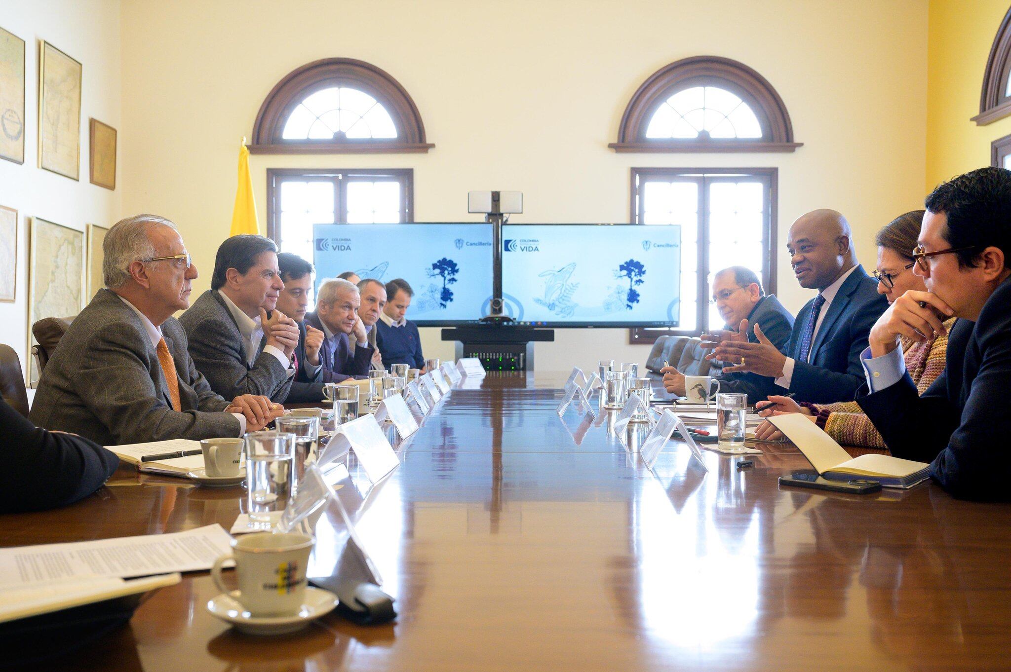 Reunión de Luis Gilberto Murillo con ministros. Foto: Suministrada