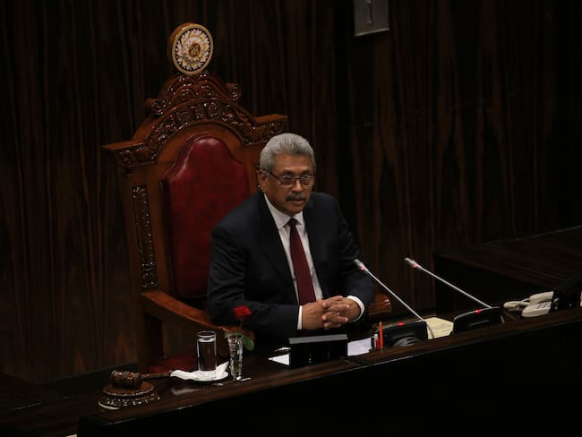 Confirman salida del presidente de Sri Lanka a Maldivas en busca de refugio