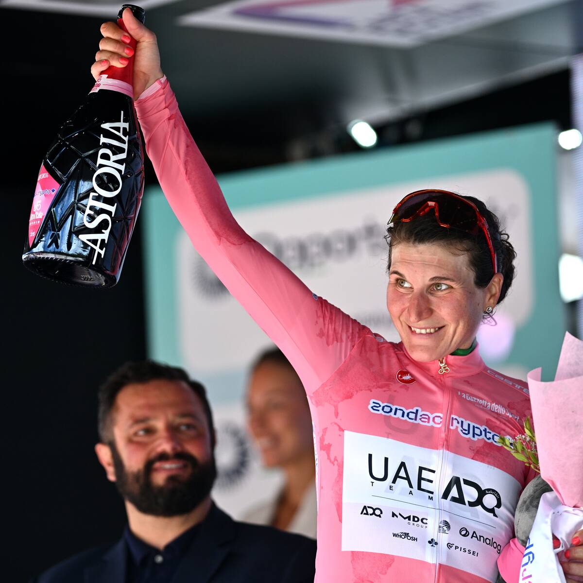 La italiana Elisa Longo Borghini triunfa en casa y se alza con el Giro