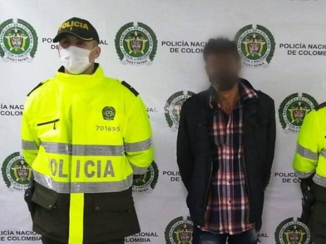 Como parte del material probatorio recaudado la policía judicial encontró las prendas que vestía el implicado con las que serían manchadas de sangre.. Foto: Policía de Boyacá