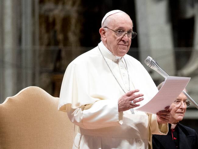 VATICAN CITY, VATICAN - NOVEMBER 24: Pope Francis leads his general weekly audience on November 24, 2021 in Vatican City, Vatican. The Pontiff continued his catechesis series on St. Joseph at the Wednesday General Audience, by saying that Joseph shows that even those who appear on the margins of society have a special role in God’s plan of salvation. Before arriving to the Nervi Hall, Pope Francis stopped by St. Peter's Basilica where he saluted a group of faithfuls from different Catholic groups. (Photo by Alessandra Benedetti - Corbis/Corbis via Getty Images)