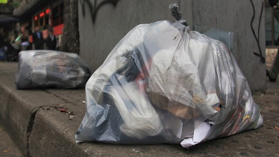 Tras varias denuncias de rebosamientos de aguas negras y basuras, la Superintendencia de Servicios Públicos hizo una visita a Santa Marta. Foto: Colprensa / ÁLVARO TAVERA