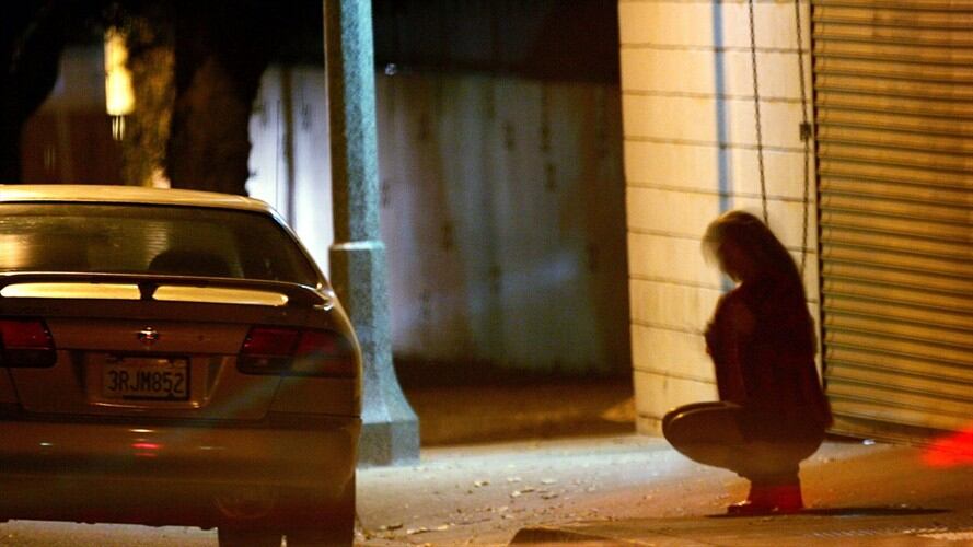 De acuerdo con el Código de Procedimiento Penal, el delito de trata de personas se sanciona con prisión de hasta 23 año. Foto: Getty Images