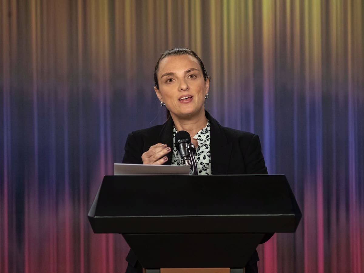 Al Oído: Abudinen lanzará libro y encenderá el ventilador, ¿qué pasó con Centros Poblados?