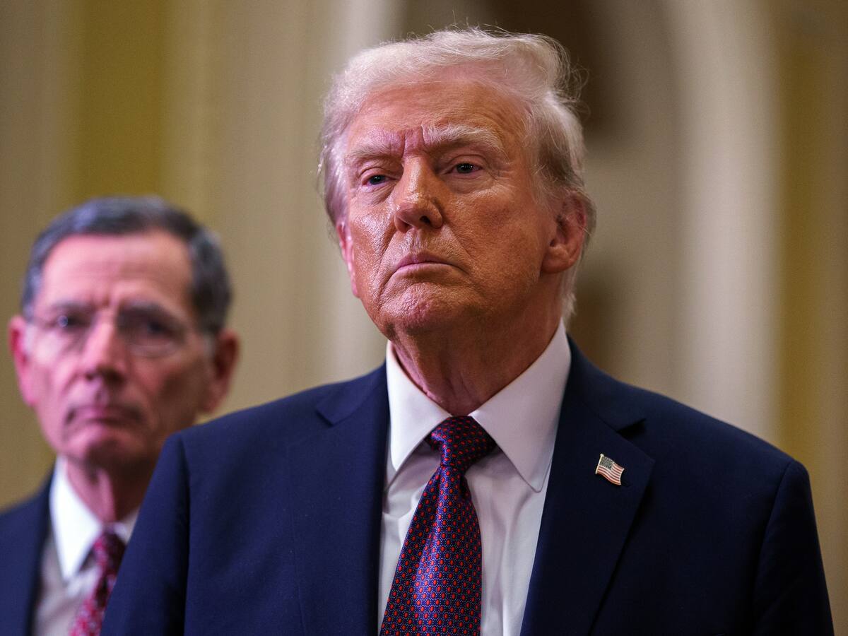 Trump llamó “incompetentes” a las autoridades de California por respuesta a incendios