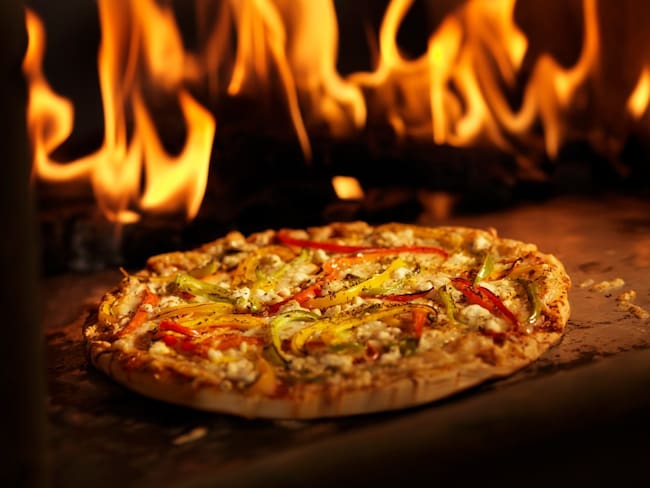 Dos muertos en restaurante de Madrid: una pizza causó un incendio