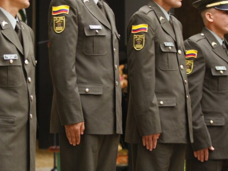 Sargentos Policía Nacional // Foto de referencia: Colprensa