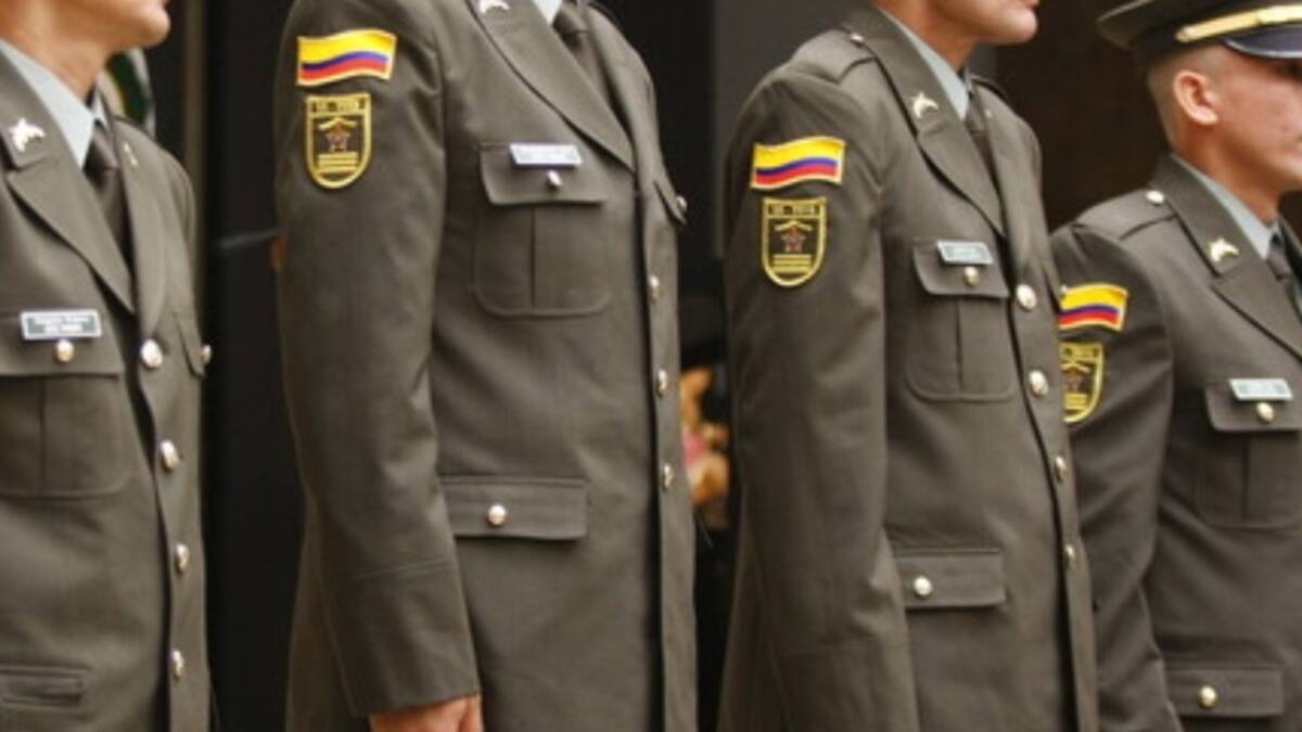 ¿Cuántos años se demora un policía en ascender a sargento?