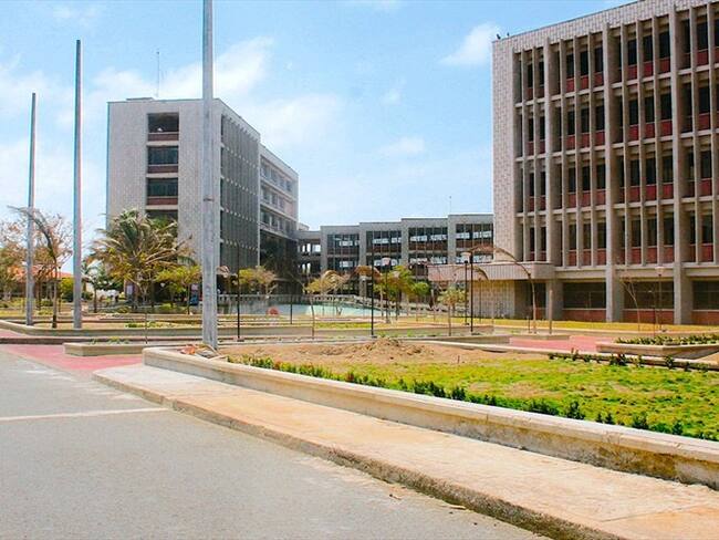 Estudiantes de Uniatlántico convocan plantón para exigir salida de rector Carlos Prasca