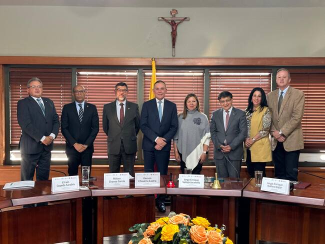 Reunión Cepeda-altas cortes