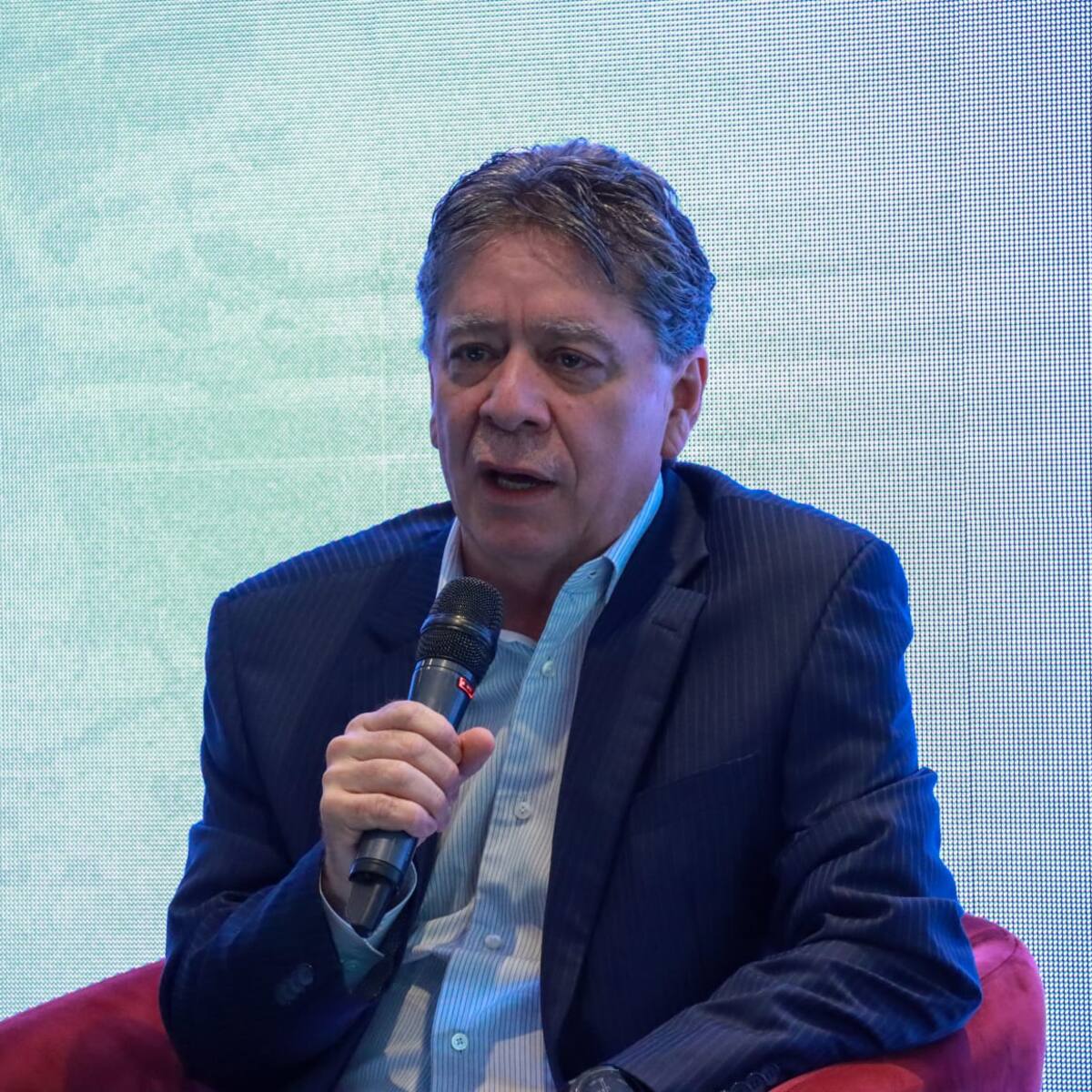 “Era uno de los ‘polos a tierra’”: Bruce Mac Master tras salida del director del DNP