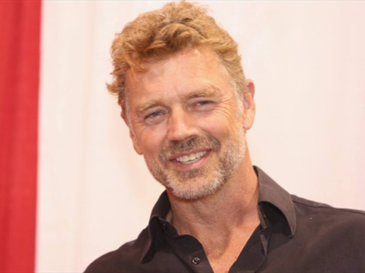 John Schneider habla en La Hora del Regreso