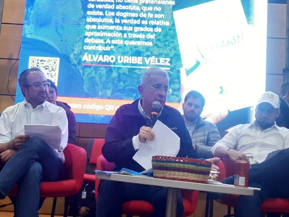 Expresidente Álvaro Uribe. Foto: W Radio