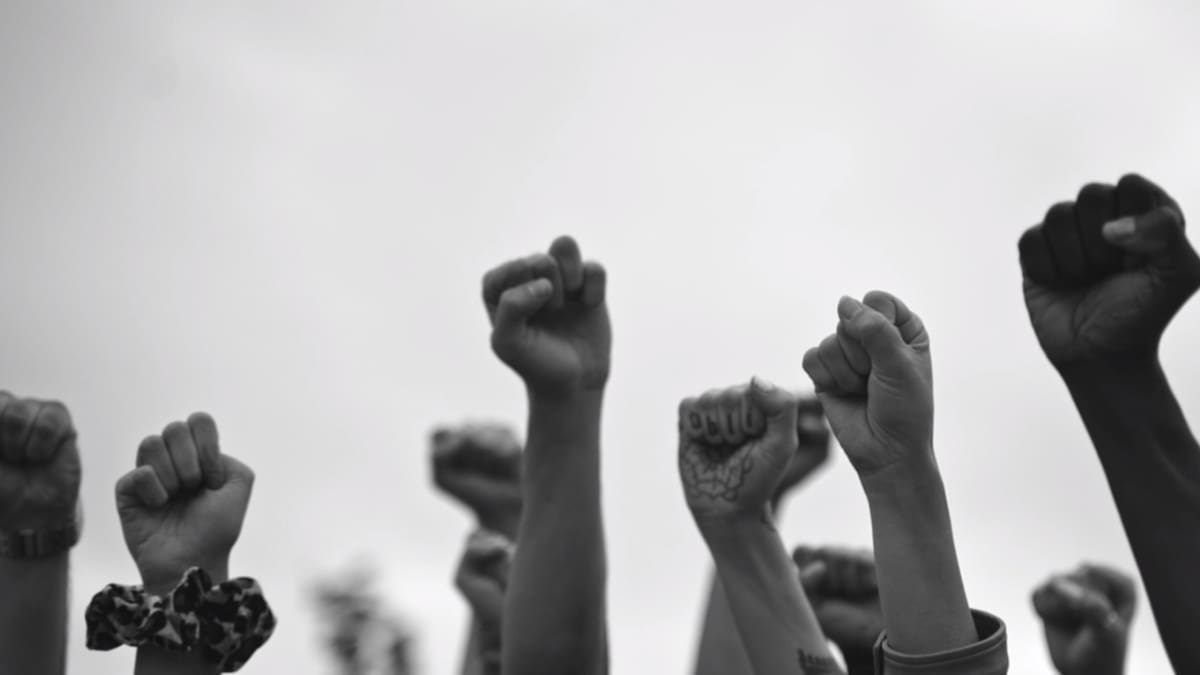 Protestas en Bogotá: agricultores y vendedores ambulantes bloquearon vías de la capital