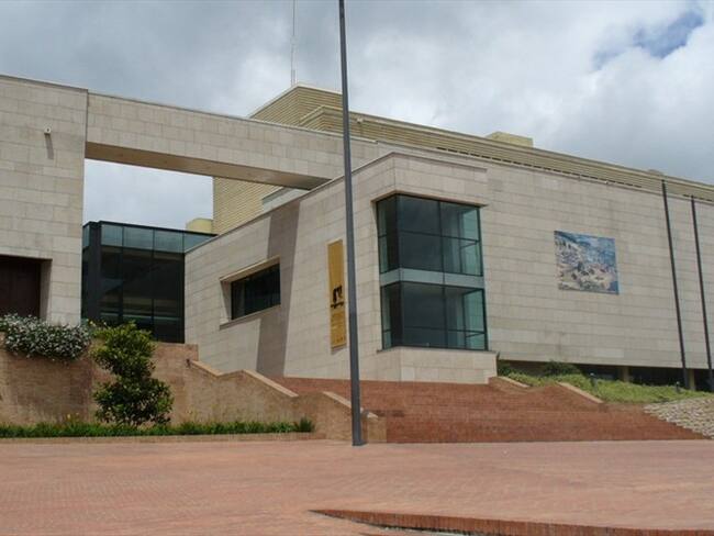 Una aparente acumulación de gases habría provocado una explosión en el Archivo Distrital. Foto: Alcaldía de Bogotá