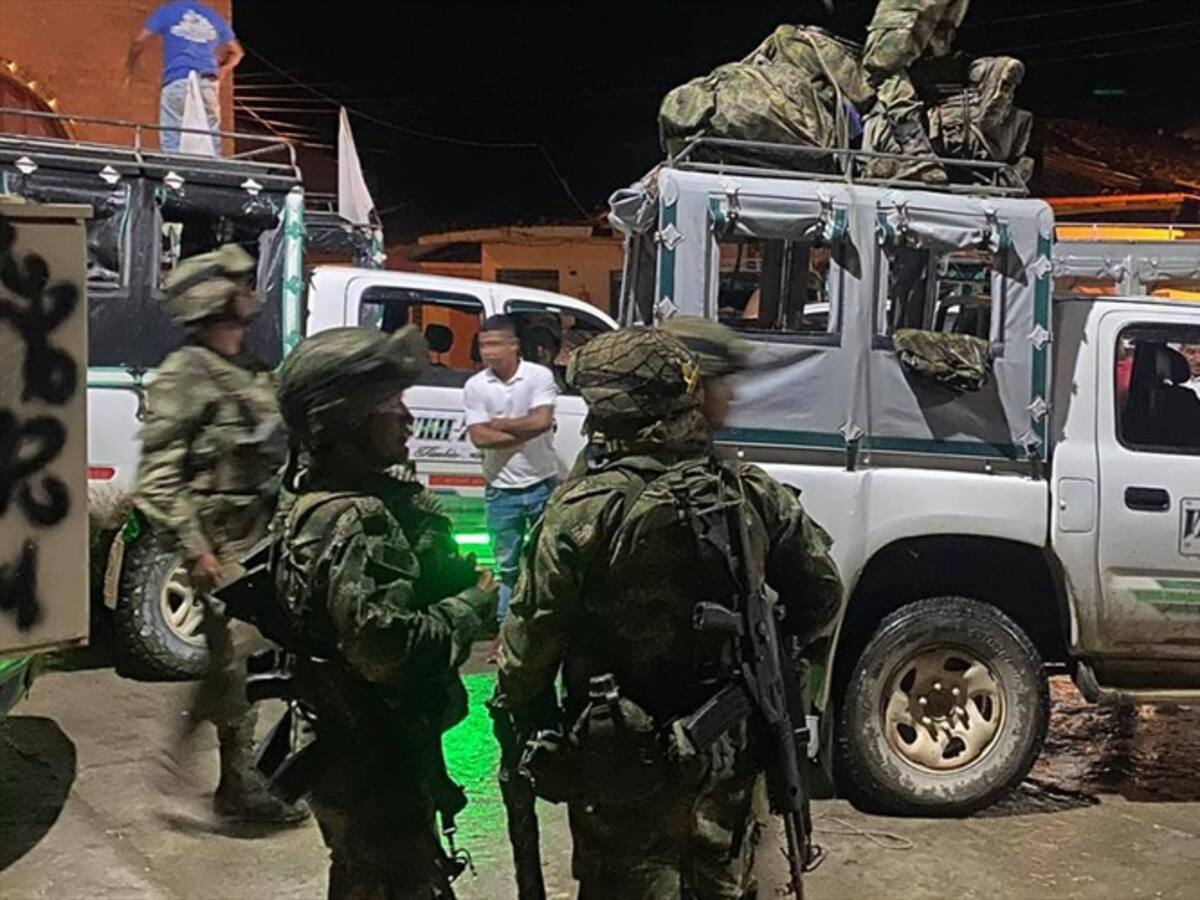 Nuevamente militares fueron expulsados de su zona de operaciones en Argelia, Cauca