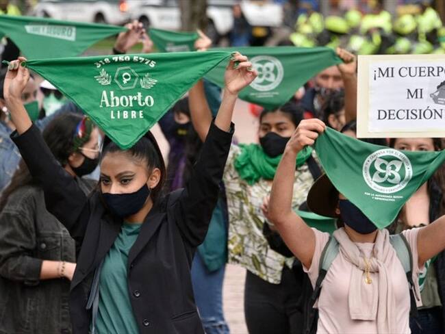 La congresista conservadora explicó que con esta iniciativa se busca modificar el artículo 90 del Código Civil. Foto: Getty Images