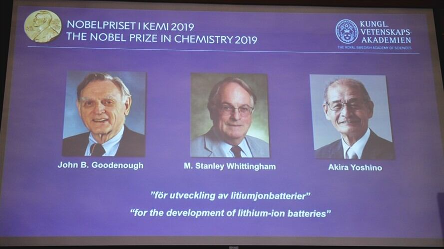 La Real Academia de las Ciencias Sueca anunció al alemán John B. Goodenough, el británico Stanley Whittingham y el japonés Akira Yoshino como ganadores del Nobel de Química. Foto: Getty Images