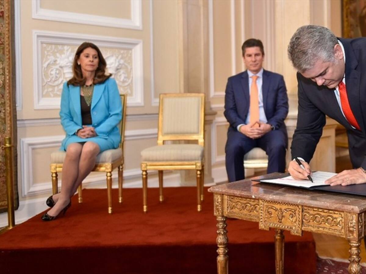 Duque anunció que en 2020 iniciará proceso para que Ibagué tenga transporte masivo