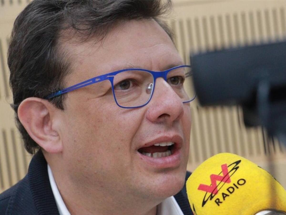 En La W, Hollman Morris responde a la denuncia por violencia intrafamiliar