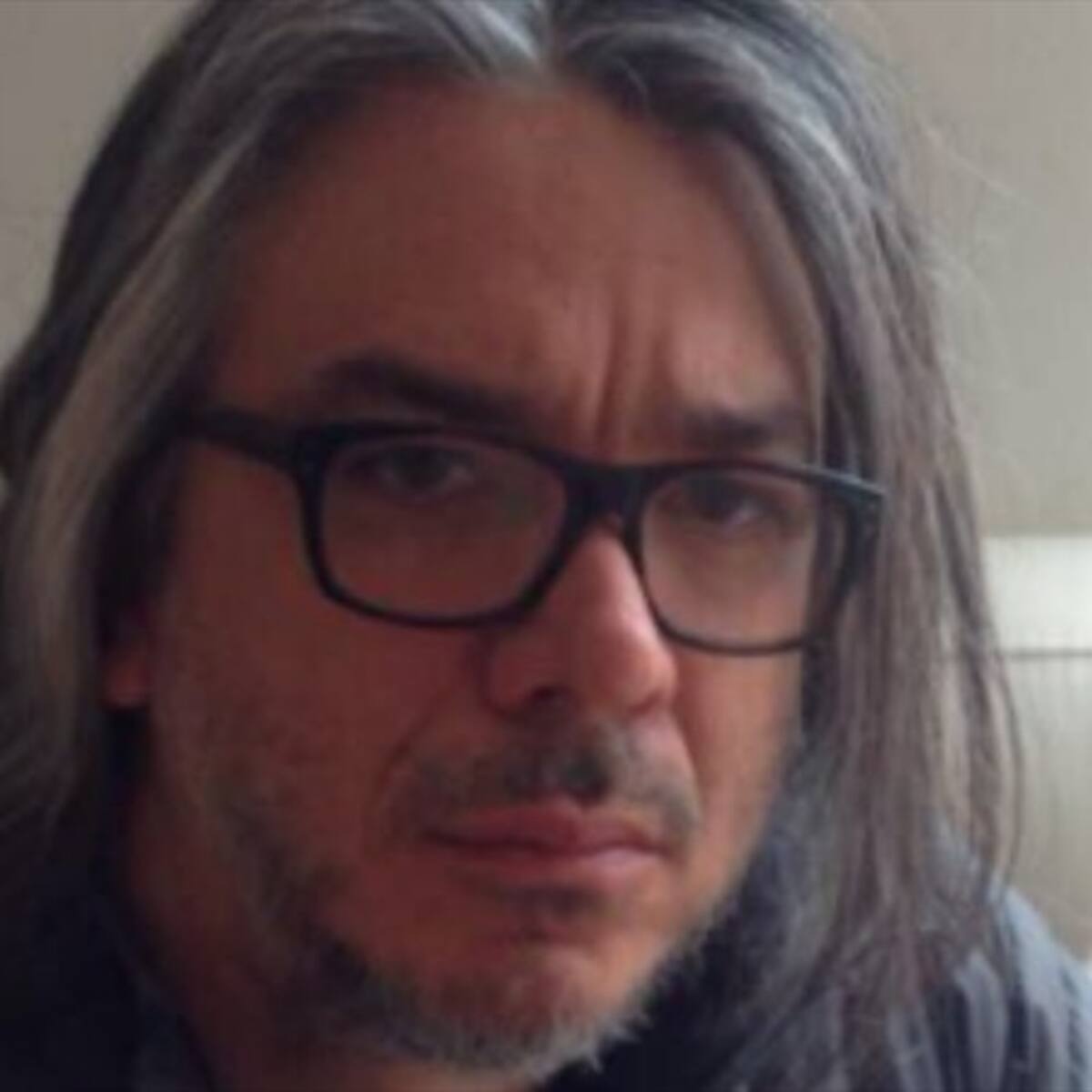 Seguidor se tatuó la cara de Martín De Francisco junto a la de Maradona: sus “ídolos”